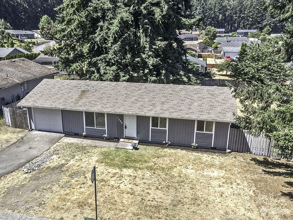1st image of 1309 Deerbrush Drive SE
