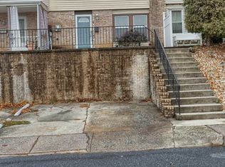 2506 Barkley Ln, Harrisburg, PA 17104