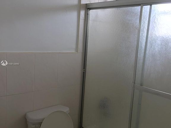 5th image of 1350 NE 119th St APT 23