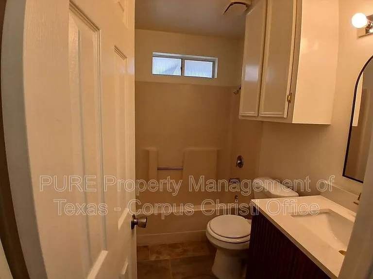 2725 Allencrest Dr — Photo 21