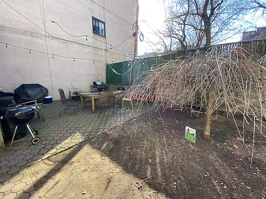 Rented by Bedford 6 Real Estate | media 23