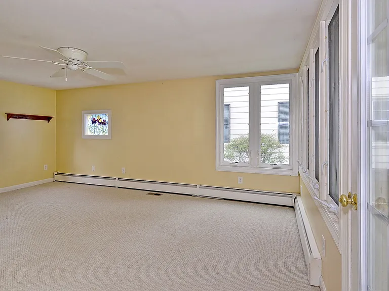 39 Westover Rd — Photo 14