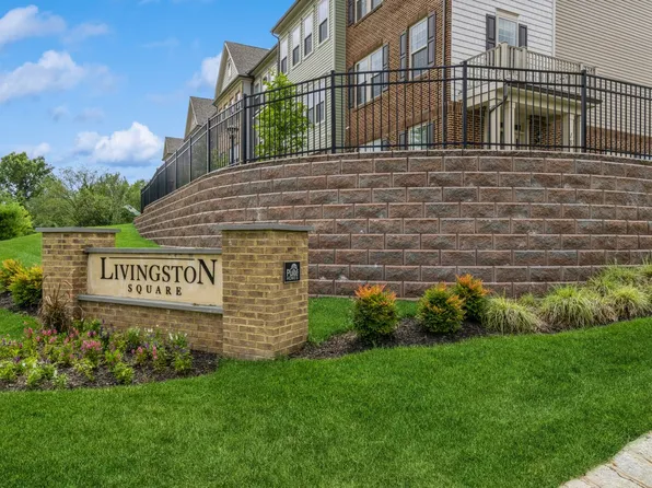 12 Braeburn Ct, Livingston, NJ 07039