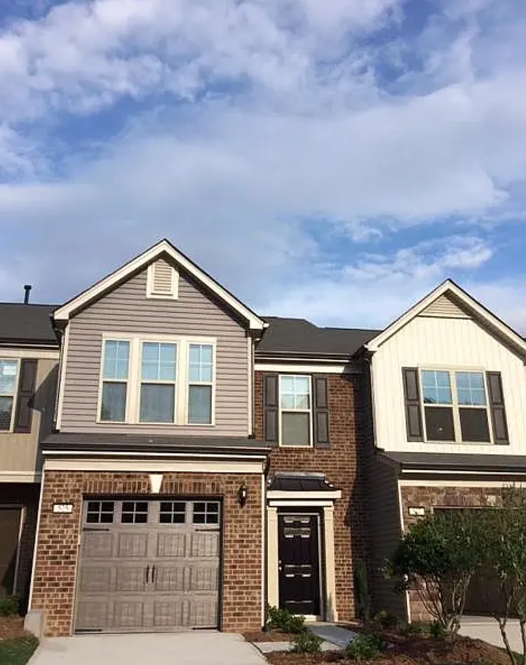 3 bed, 2.5 bath, 1658 sqft, $1,860 — Photo 1