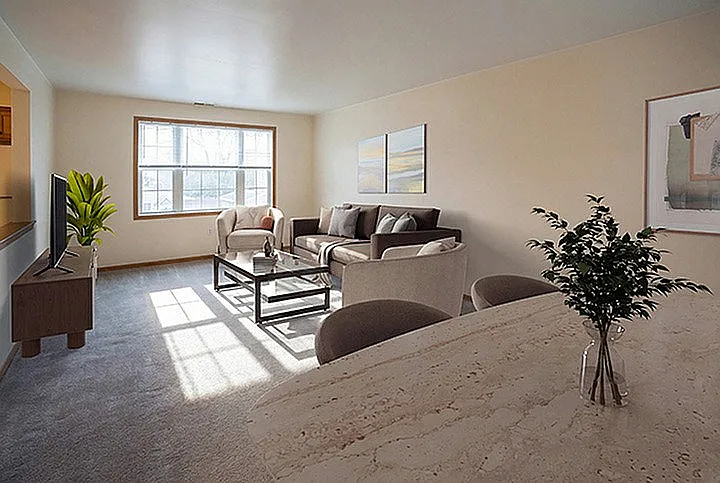 Rockledge Pointe — Photo 4