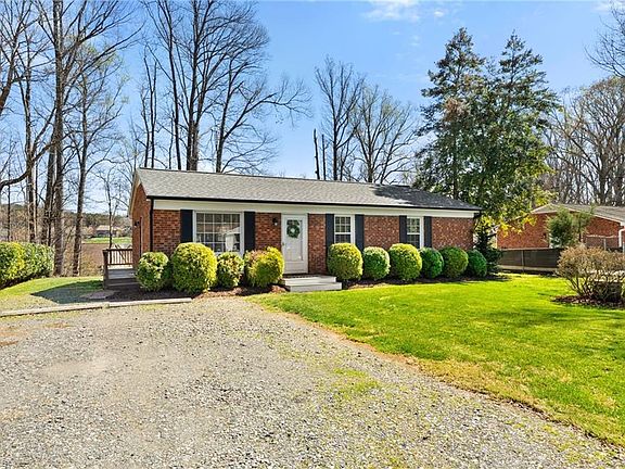 3rd image of 1505 Runabout Rd