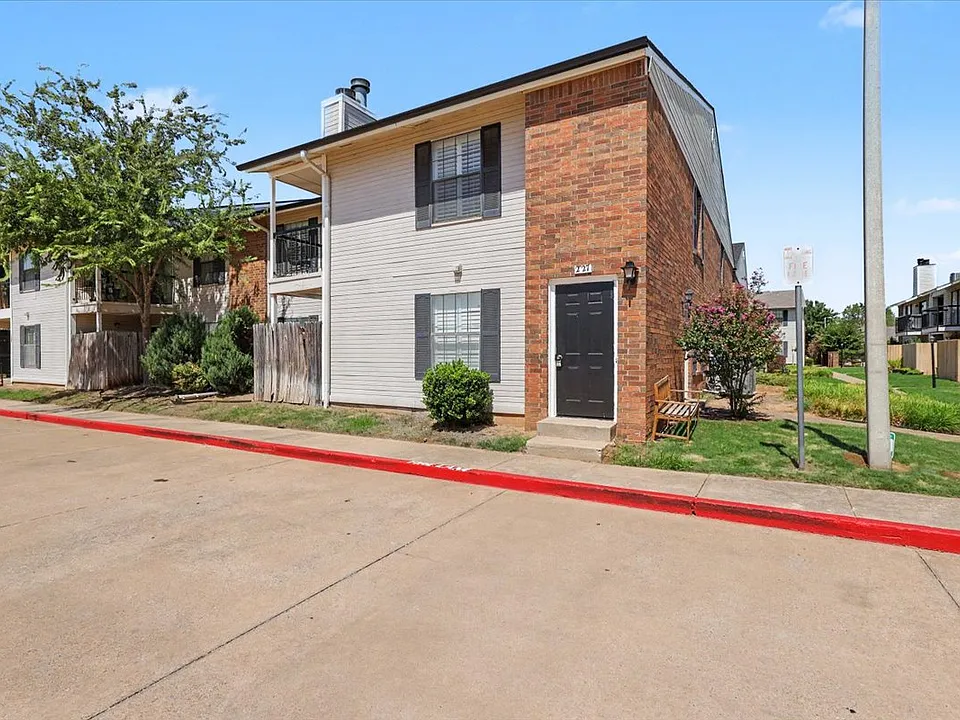 3000 Chautauqua Ave #227