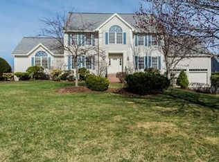 8 Lenox Cir, Andover, MA 01810