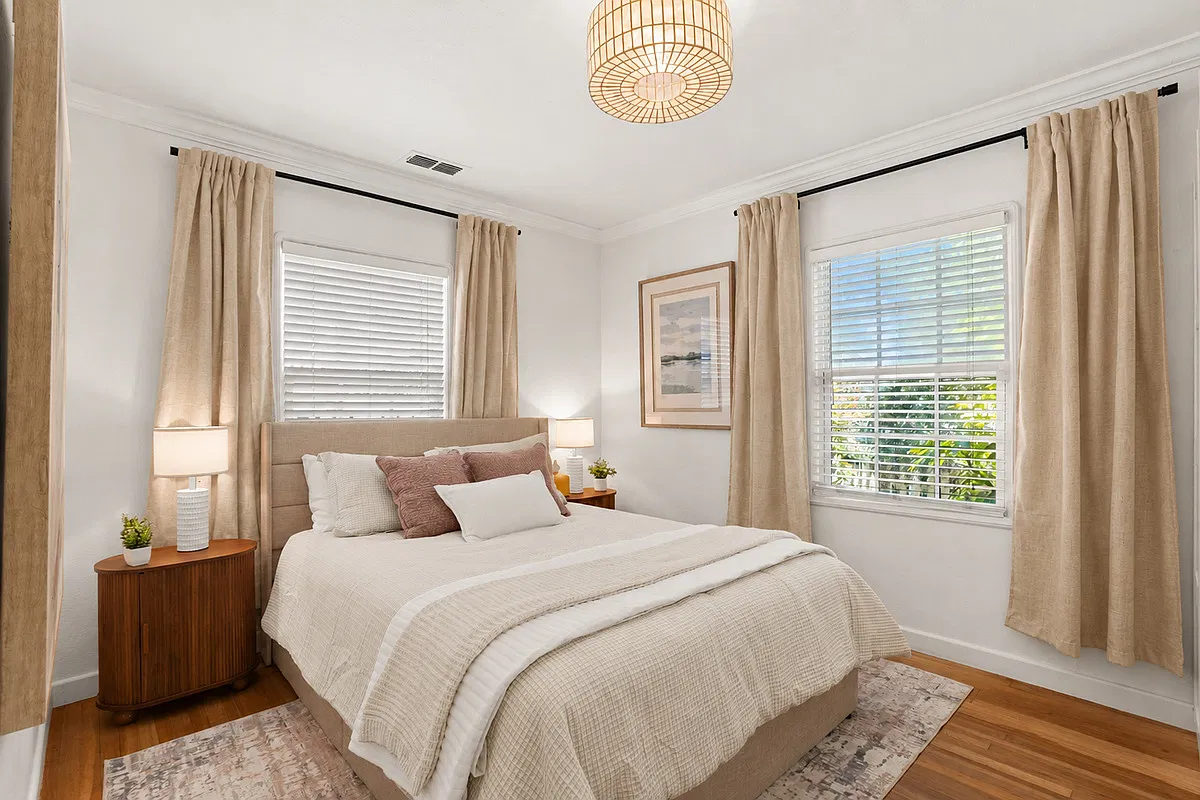 445 Wilson St — Photo 3