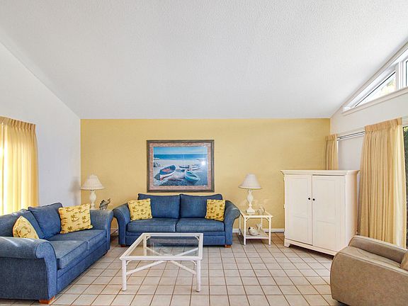 4th image of 1585 Tarpon Center Dr APT 38