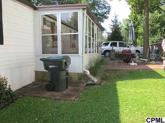 3rd image of 417 Venice Ave