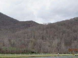 86 Pearson Rd, Burnsville, NC 28714