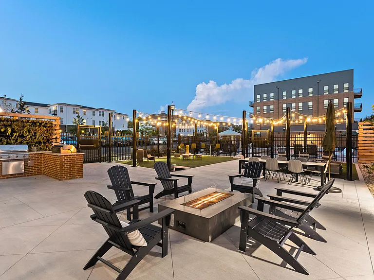 The Otis at Fort Ben Apartments — Photo 8