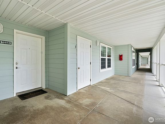 4th image of 1600 W Ocean Avenue #1233