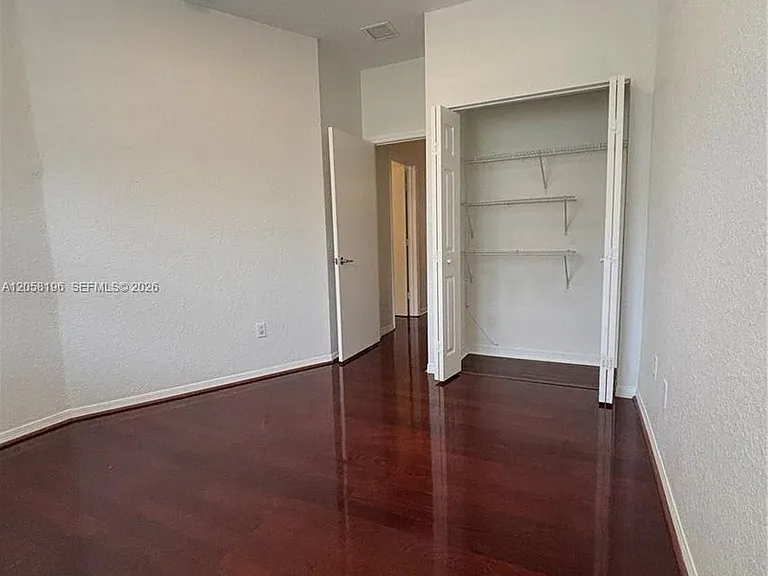 4931 N Harbor Isles Dr #203 — Photo 4