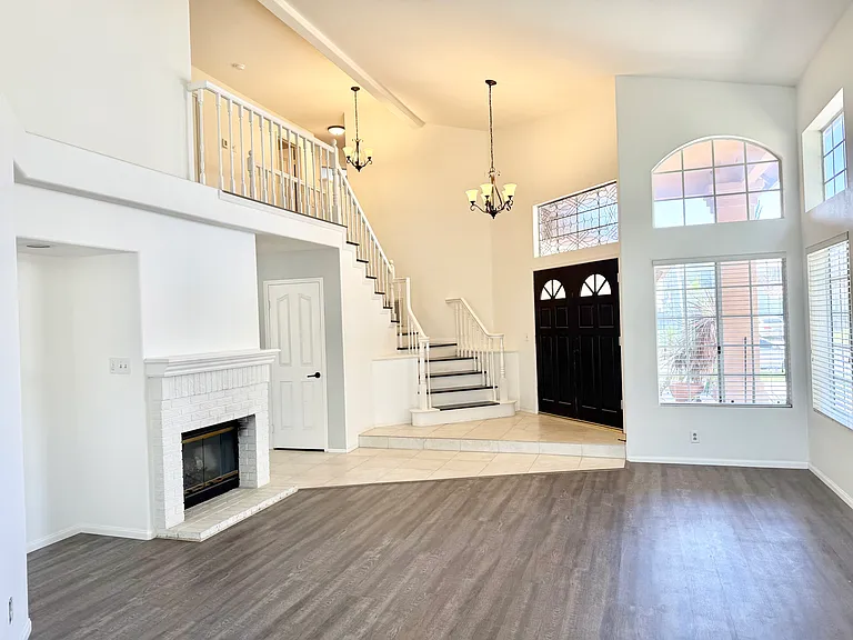 39968 Milkwood Ln — Photo 10