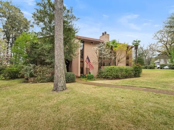 1 Creekwood Dr, Texarkana, AR 71854