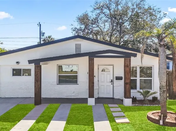 1778 New Hampshire Ave NE, Saint Petersburg, FL 33703