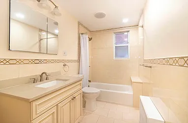 Rented by RealTegrity NY LLC