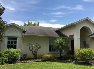 302 SW Ray Ave, Pt Saint Lucie, FL 34953