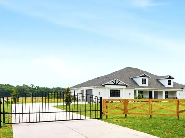 3264 Station Blvd, Brooksville, FL 34604