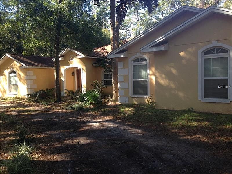 1st image of 100 Red Bay Dr
