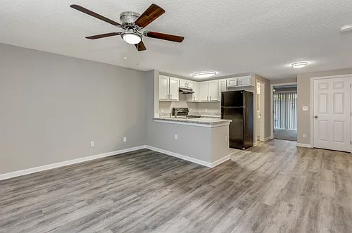 Villas on the Hill Move In Special Available! Photo 1