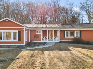17 Coit Ct, Waterford, CT 06385