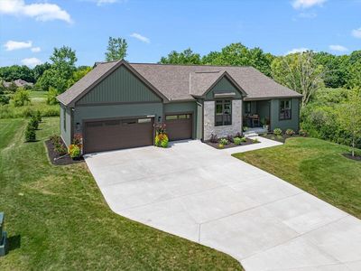 W194N15787 East Gate COURT, Jackson, WI, 53037