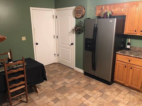 2nd image of 3723 Elizabeth Ct