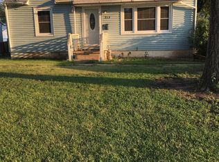 213 Old Manor Rd, Ellinwood, KS 67526