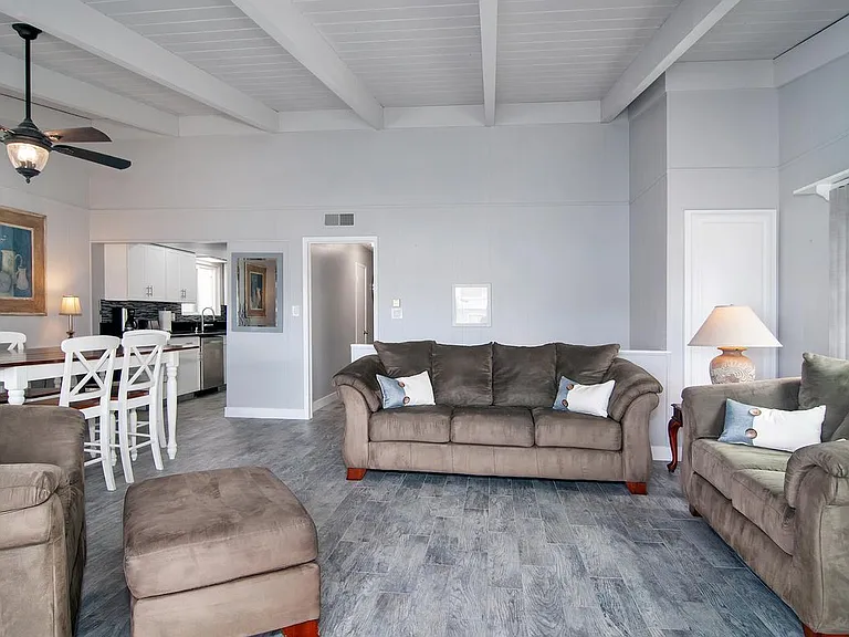 735 Balboa Ct — Photo 4