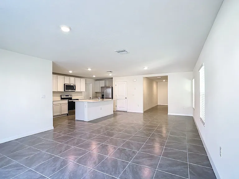 8656 45th Ct — Photo 17