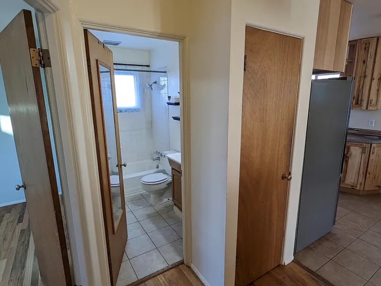 706 S 26th St — Photo 12