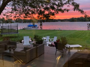 15464 Howard St, Spring Lake, MI 49456