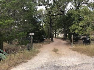 288 Leisure Ln, Cedar Creek, TX 78612