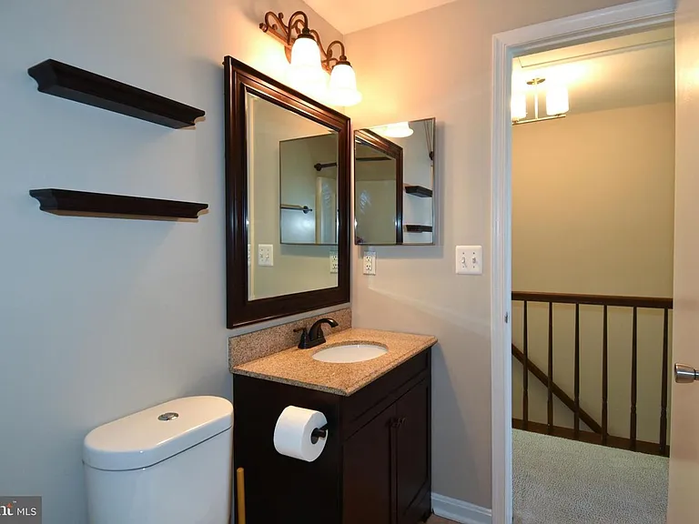 27 Marian Ct — Photo 17