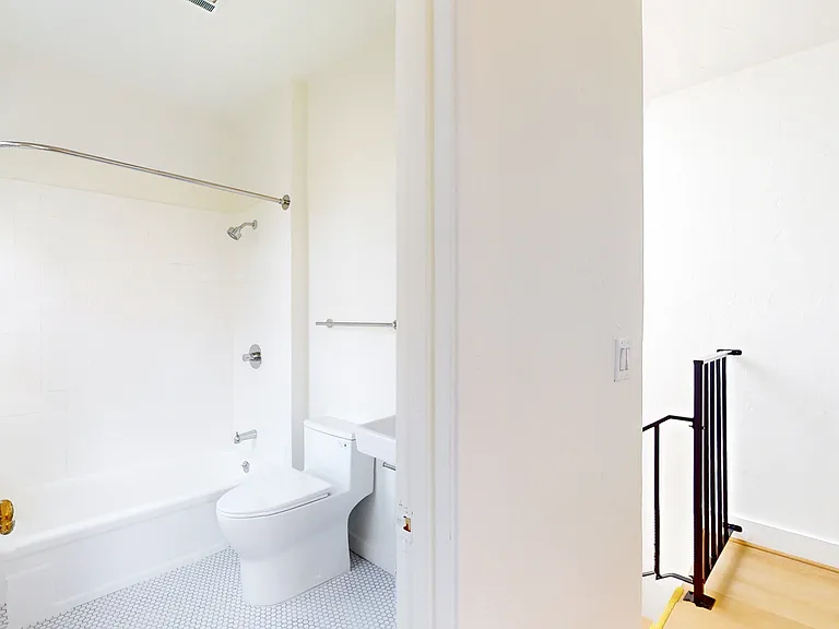 509 Greenwich St — Photo 20