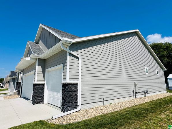 512 Jamie Ln, Sergeant Bluff, IA 51054