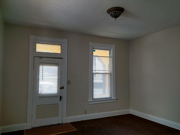 2nd image of 1316 Boyd St