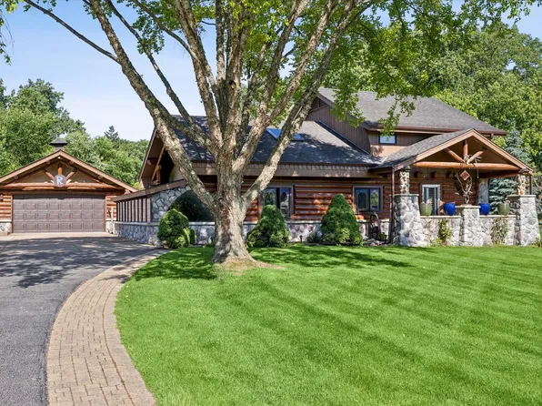 11330 Dineff Rd, Lemont, IL 60439