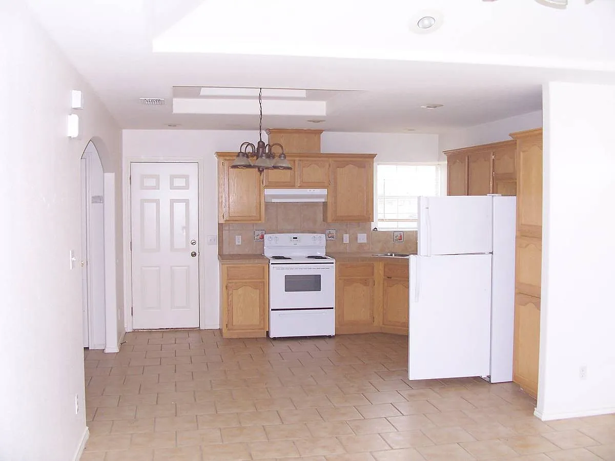 Building Photo - 3814 Joby St
