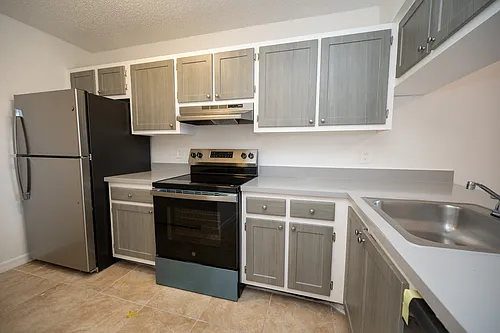 664 Kenwick Cir #103 Photo 1
