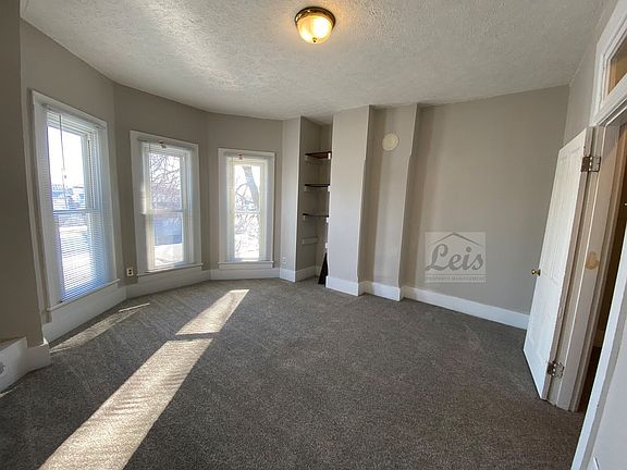 5th image of 430 Washington Ave