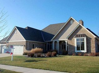 1515 Mohican Trl, Waukesha, WI 53189