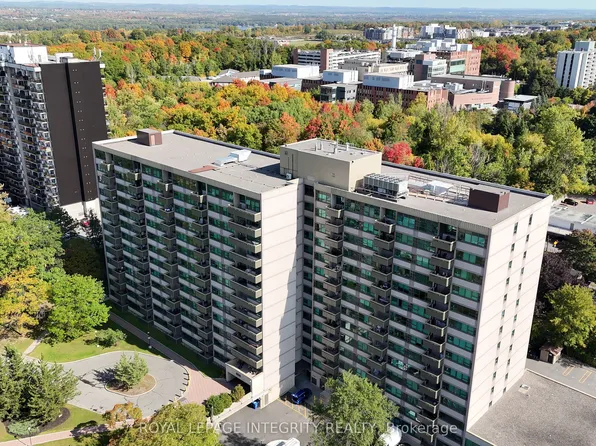 555 Brittany Dr #1008, Ottawa, ON K1K 4C5