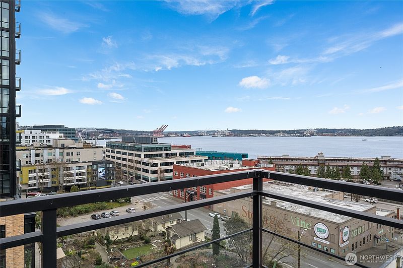 2nd image of 2607 Western Avenue #403