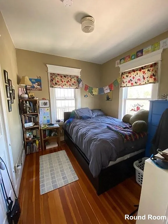 3 bed, 905 sqft, $3,500 — Photo 1