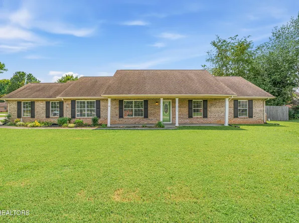 2233 Portland Dr, Maryville, TN 37803