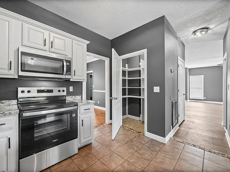 212 Trey Ct — Photo 17
